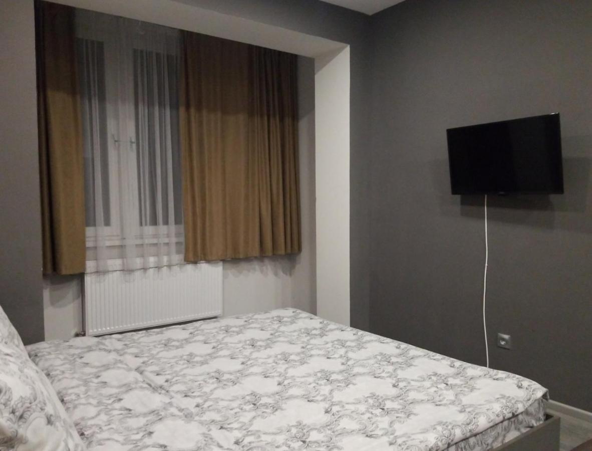 Апарт-Сервис S1 Uzhhorod Ngoại thất bức ảnh